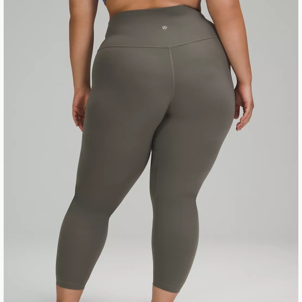 Lululemon athletica Align Leggings (sold out online ) - Picture 6 of 11